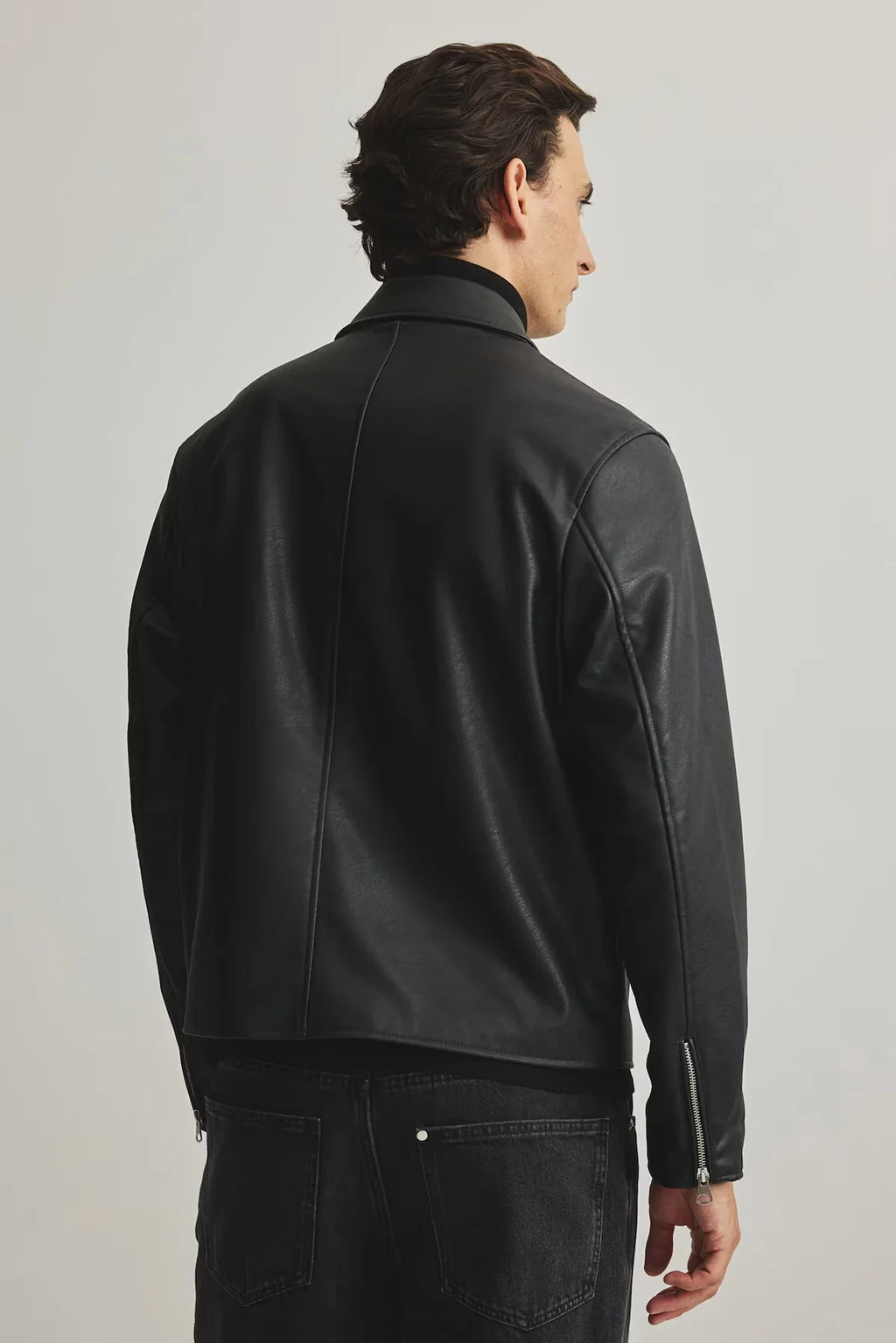 Men’s Black Boxy Leather Jacket – Premium Urban Street Style (Oversized Fit)